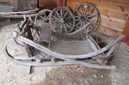 SIBERIA 2°, 102 (P0BLADO DE TALTSY) DETALLES DE INTERIOR 4