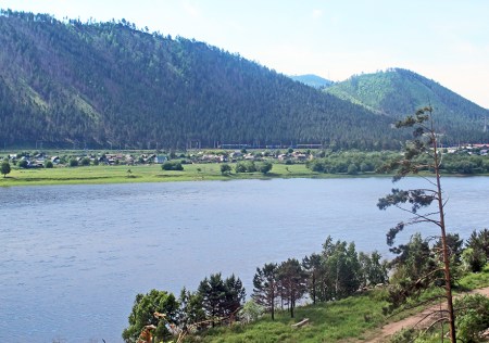 SIBERIA 2°, 14 (REPUBLICA DE BURIATIA) EL RIO SELENGA, LARGO DE 1.024 KM, PASA POR MONGOLIA Y RUSIA Y DESAGUA EN EL LAGO BAIKAL