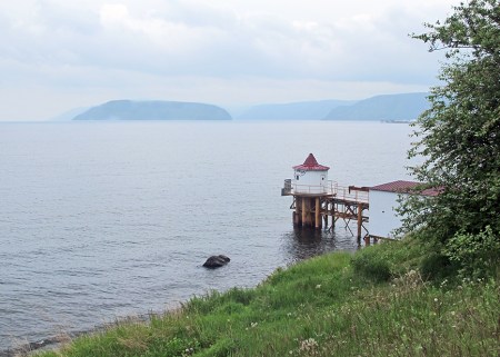 SIBERIA 2°, 58 (LAGO BAIKAL) LISTVYANKA, LUGAR DONDE EL RIO ANGARA SALE EN VEZ ENTRAR EN EL LAGO, COMO HACEN TODOS LOS OTROS RIOS DEL BAIKAL