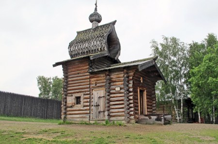 SIBERIA 2°, 80 (P0BLADO DE TALTSY) LA IGLESIA DE NUESTRA SEÑORA DE KAZA, FECHA OFICIAL DE SU CONSTRUCCION ES DE 1679, ALGUNOS CIENTFICOS PIENSAN QUE SU CONSTRUCCION FUE ANTERIOR