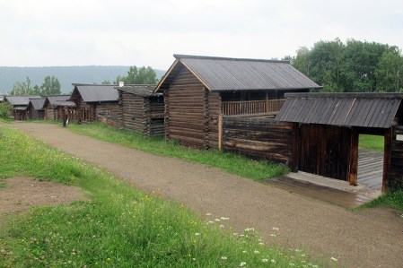 SIBERIA 2°, 91 (P0BLADO DE TALTSY) DETALLES DE EXTERIORES 1