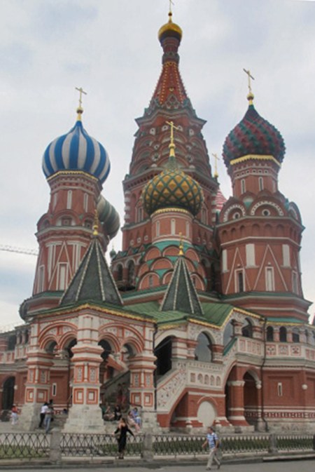 RUSIA 2° ENTRADA 28 (MOSCU) CATEDRAL DE SAN BASILIO - LA TORRE MAS ALTA SE HALLA EN EL CENTRO DE LA CONSTRUCCION, Y MIDE 47,5 M.
