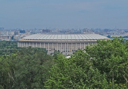 RUSIA 2° ENTRADA 4 (MOSCU) EL ESTADIO DEPORTIVO DE LUZHNIKÍ CON CAPACIDAD DE 89. 318 ASIENTOS