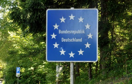 ALEMANIA 1 (EN TRANSITO HACIA SUIZA) VINIENDO DE LITUANIA ENTRAMOS A ALEMANIA POR BARCO EN TRAVEMÜNDE