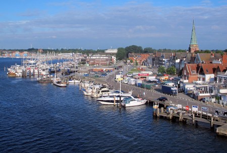 EL BALTICO 18 ( DE LETONIA A ALEMANIA) EL PEQUEÑO PUEBLO TRAVEMÜNDE ESTA SITUADO A 13 KM DE LA CIUDAD DE LÜBECK