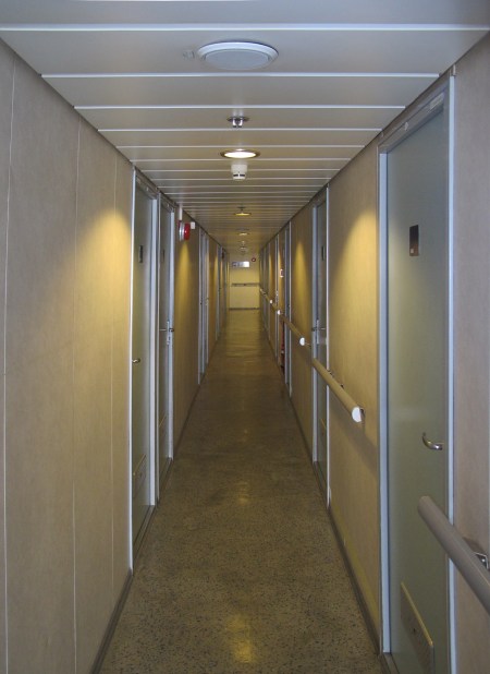 EL BALTICO 3 ( DE LETONIA A ALEMANIA) EN EL PUERTO DE VENTSPILS, BUSCANDO NUESTRO CAMAROTE