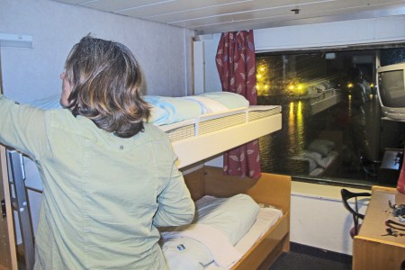 EL BALTICO 4 ( DE LETONIA A ALEMANIA) EN EL PUERTO DE VENTSPILS, NUESTRO CAMAROTE SENCILLO PERO MUY LIMPIO