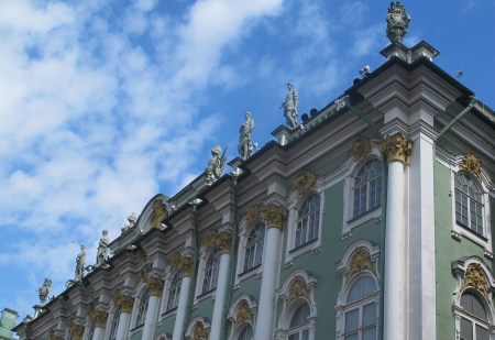 RUSIA 2º ENTRADA 17 (SAN PETESBURGO) MUSEO DEL HERMITAGE. CONSTRUIDO ENTRE 1754 Y 1762 POR DESEO DE LA EMPERATRIZ ISABEL Y DISEÑADO POR EL ITALIANO FRANCESCO BARTOLOMEO RASTRELLI