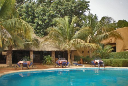 MALI 108 (MOPTI) ...LA PISCINA DEL HOTEL