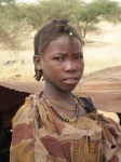 MALI 176 (TUAREG EN EL DESIERTO DE GURMA) LAS MUJERES TIENEN MAS AUTORIDAD EN EL CAMPAMENTO, YA QUE LOS HOMBRES ESTAN GENERALMENTE FUERA