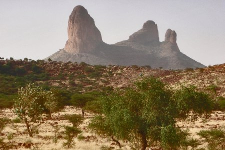 MALI 192 (REGION DE HOMBORI, Y SUS MONUMENTOS EN PIEDRA) 6