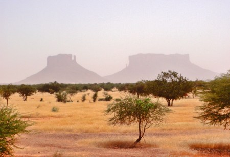 MALI 197 (REGION DE HOMBORI, Y SUS MONUMENTOS EN PIEDRA)10