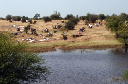 MALI 22 (CAMINO A LAS CATARATAS DE GOUINA) LAS SECADORAS AUTOMATICAS NO SON NECESARIAS