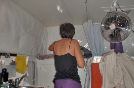 MALI 9 (CAMINO A LAS CATARATAS DE GOUINA) DORMIMOS EN EL COCHE DESPUES DE HABERNOS DUCHADO, EN EL MISMO SITIO DEL PERCANCE