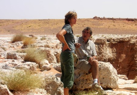 MARRUECOS 11 (POR PISTAS HACIA MERZOUGA) UNA PAUSA CERCA DE LA FRONTERA ARGELINA