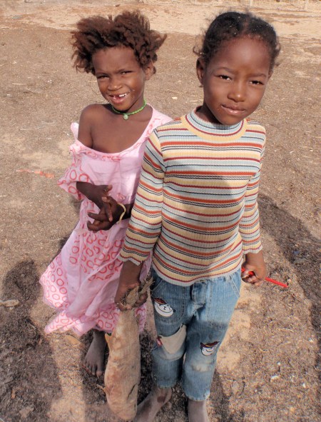 MAURITANIA 18 (BANC D’ARGUIN) LOS IMRAGUEN) LA BASE DE SU ALIMENTACION ES EL PESCADO
