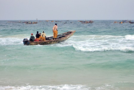 MAURITANIA 42 (NOUAKCHOT-PUERTO PEQUERO) EN EL MAR