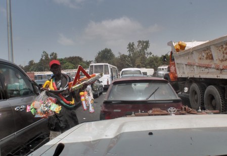 SENEGAL 31 (DAKAR) ... EN LA QUE NO FALTA LA ANIMACION...