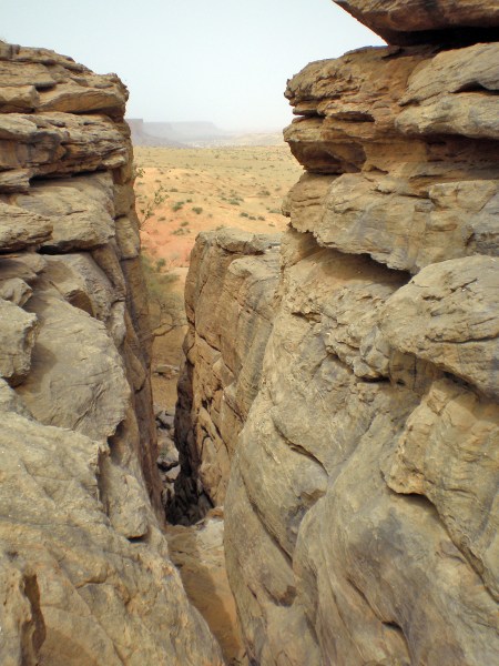 MALI 209 (EL PAIS DE DOGONES-BAJANDO LA FALLA) AL FONDO LA GRAN LLANURA