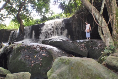 GHANA 6 (CATARATAS KINTEMPO) ESTAN EN EL RIO PUMPU AFLUENTE DEL RIO VOLTA NEGRO AL QUE SE UNE EN BUIPE