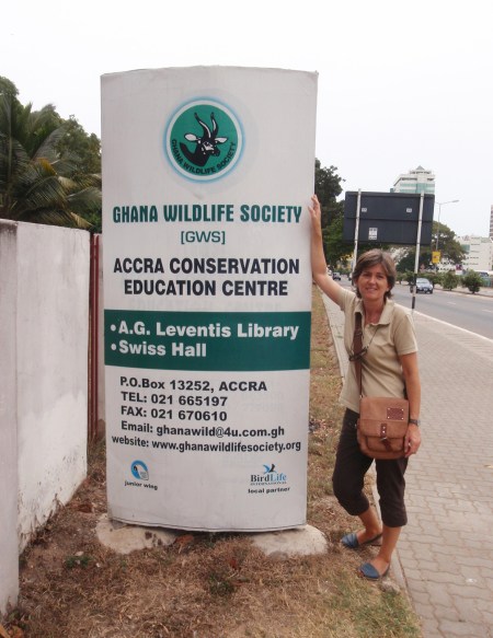 GHANA 60 (EN ACCRA) DE VISITA A WILDLIFE SOCIETY ES UNA ONG CONSERVACIONISTA IQUE INTENTA APOYAR LA DIVERSA FAUNA DE GHANA