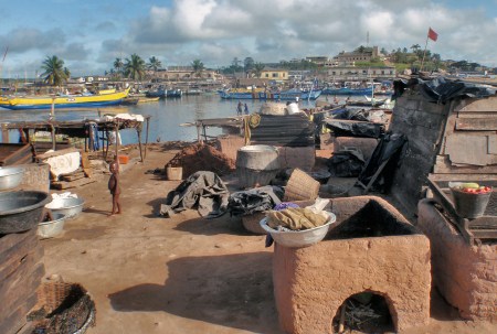 GHANA 79 (POR LA COSTA DE GHANA - ELMINA) TRAS 155 AÑOS DE DOMINIO PORTUGUES, FUE TOMADA EN 1637 POR LOS HOLANDESES, QUE ESTABLECIERON LA CAPITAL DE LO QUE SE CONOCERIA COMO LA GUINEA HOLANDESA
