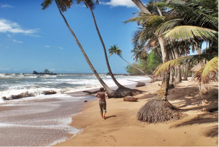 GHANA 88 (POR LA COSTA DE GHANA - PLAYAS ANKOBRA) SITADAS AL ESTE DEL PAIS