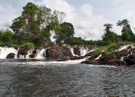 CAMERUN 180. POR EL DEPARTEMENTO DEL OCEANOI. (CATARATAS DE LA LOBE) SITUADAS A UNOS 7 KM. DE LA POBLACION KRIBI