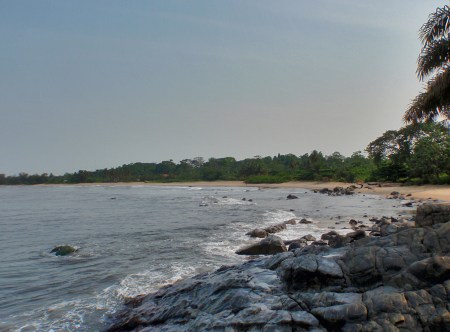CAMERUN 218. POR EL DEPARTAMENTO DEL OCEANO. (UNOS DIAS DE DESCANSO) LOS ALREDEDORES DEL CAMPING, 4