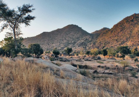 CAMERUN 8 (EXTREMO NORTE) EL PAISAJE ES MUY AGRADABLER