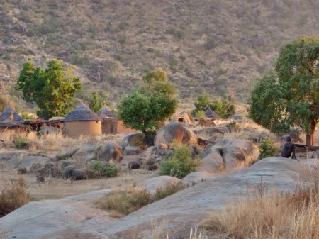 CAMERUN 9 (EXTREMO NORTE) SE RESPIRA UNA TARNQUILIDAD QUE NO HEMOS PERCIBIDO EN NIGERIA