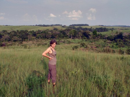 GABON 102. (EL PARQUE NACIONAL DE LA LOPE) ESTAMOS EN EL NORTE DE LA RESEVA, AQUI EXISTEN ZONAS DE SABANAS DE PASTOS, CREADAS EN EL AFRICA CENTRAL DURANTE LA ULTIMA GLACIACION HACE UNOS 15.000 AÑOS
