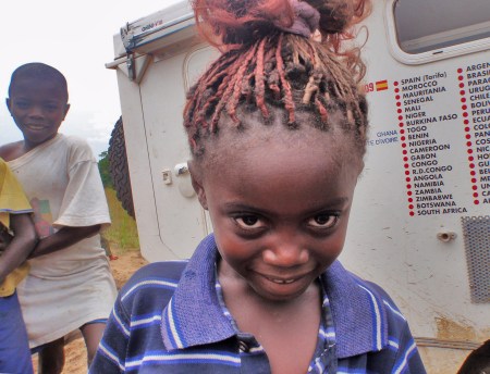 CONGO BRAZZAVILLE 11. (DISTRITO DE LA CUVETTE, CERCA DE EDZOUGA) ... UNA VERDADERA TOP MODELO LOCAL