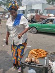 CONGO BRAZZAVILLE 48. (BRAZAVILLE CIUDAD) FAST FOOD A LA CONGOLESA...