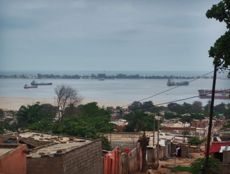 ANGOLA 21. (LUANDA) EL BARRIO DE PESCADORES DE CACUACO